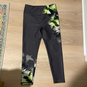 Calia gray with floral print athletic leggings, size M